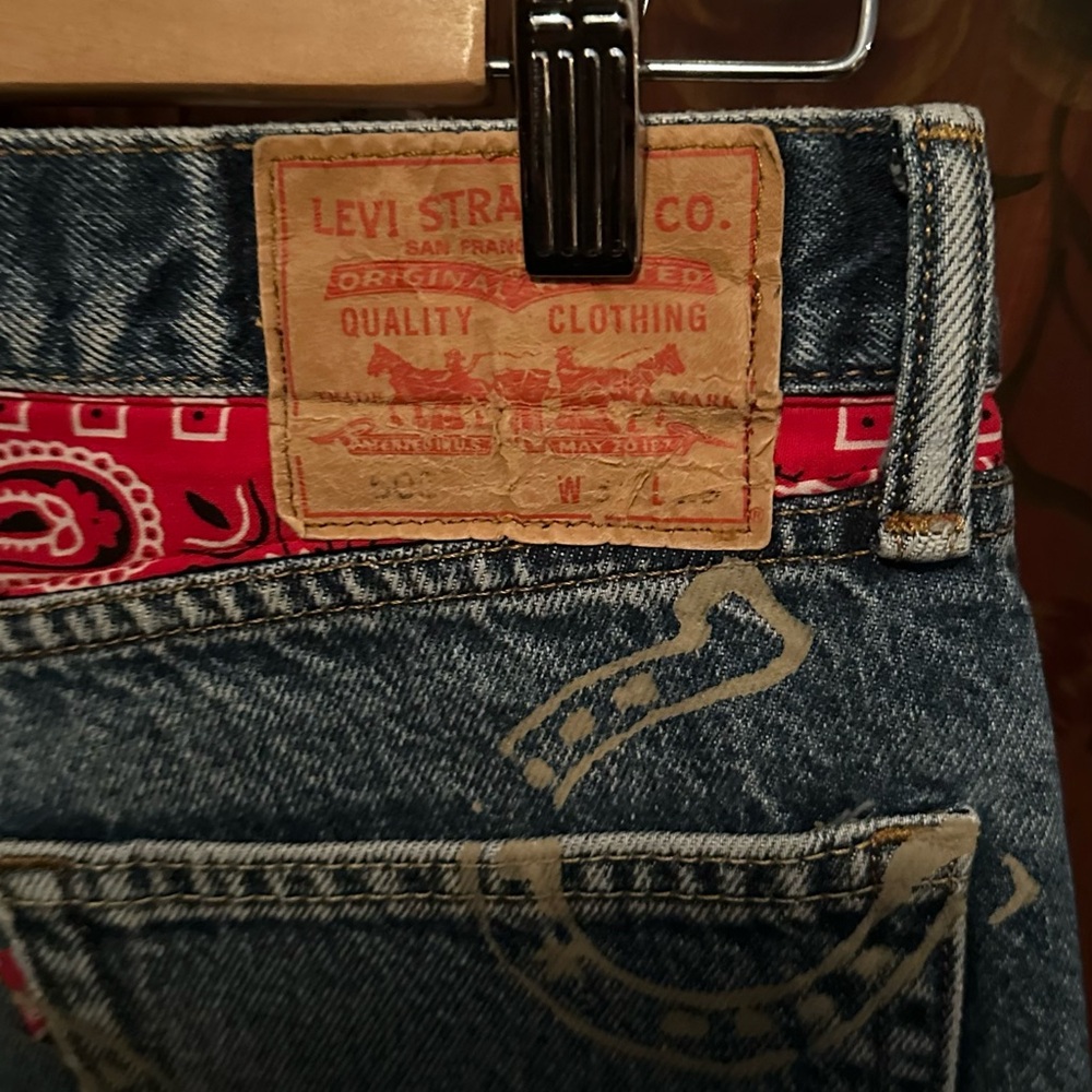 Tricia Fix Exclusive Western Horse Shoe Jeans - Picture 5 of 5